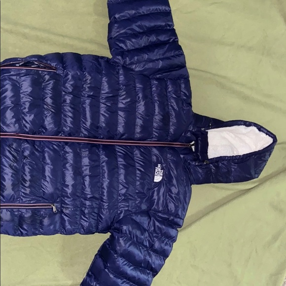 The North Face Jacket with hood - Picture 2 of 6